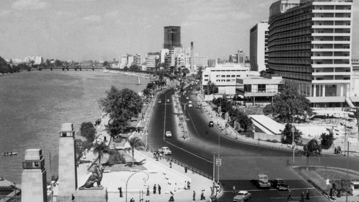 النيل والقاهرة في صورة من ستينيات القرن الماضي