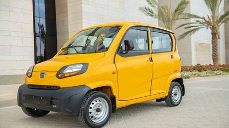 "المركبة الحضارية" تنهي عصر مركبة "التوك توك" في الجيزة