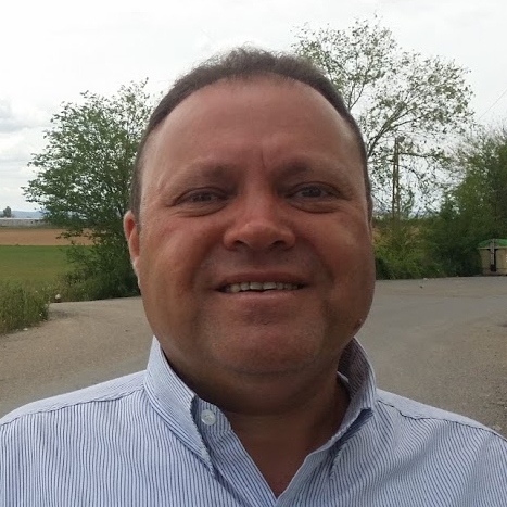 صورة الكاتب  سري القدوة