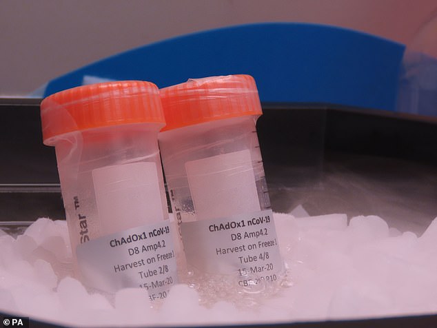 عينة من لقاح جامعة اكسفورد