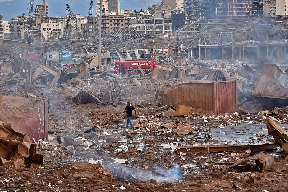 مرفأ بيروت المدمر جراء انفجار الثلاثاء
