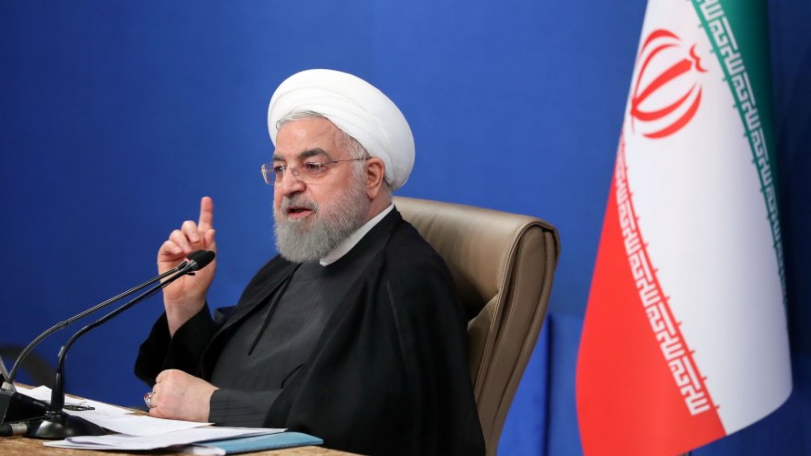 روحاني خلال اجتماع الحكومة يوم الأربعاء (فارس) 