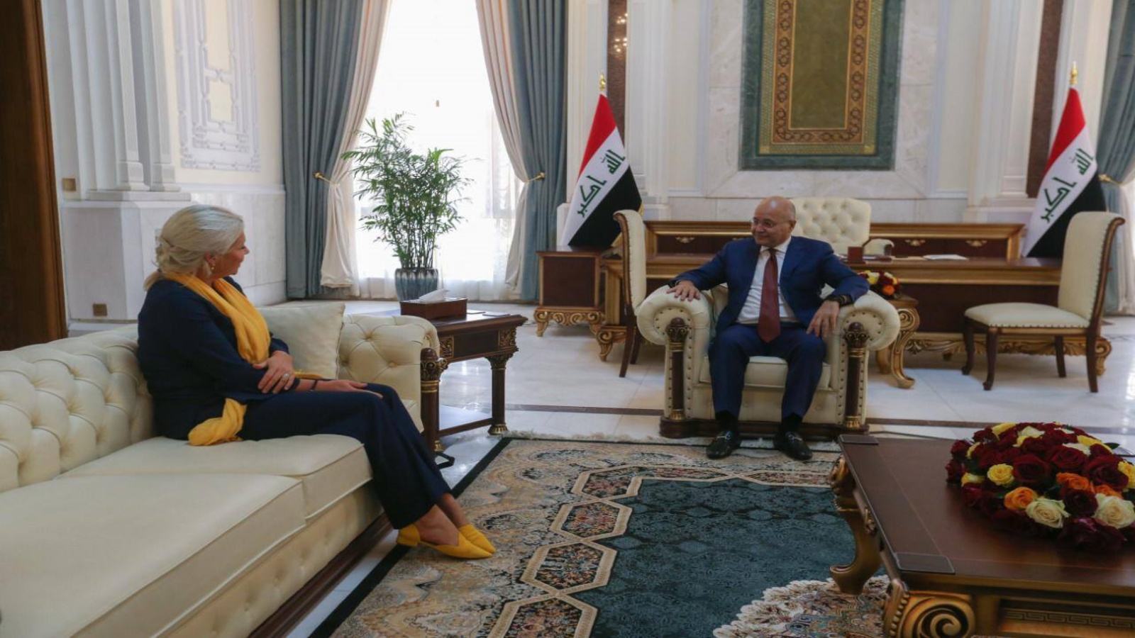 الرئيس العراقي برهم صالح مجتمعا مع بلاسخارت