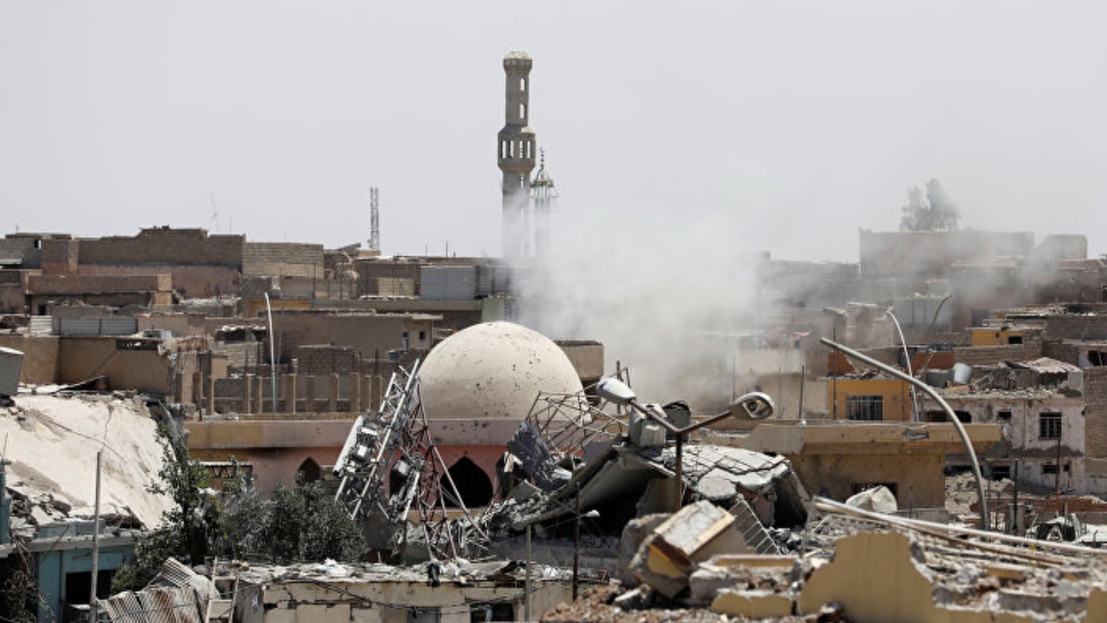 لحظة تفجير داعش لجامع النوري في الموصل