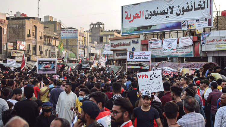 متظاهرو الناصرية بساحة الحبوبي وسط المدينة