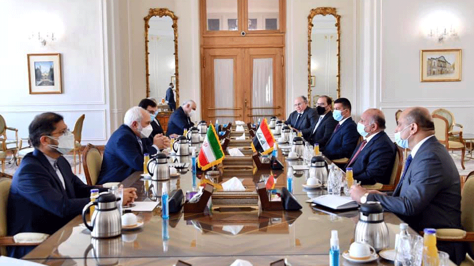 وزيرا خارجية العراق وايران خلال مباحثاتهما في طهران اليوم