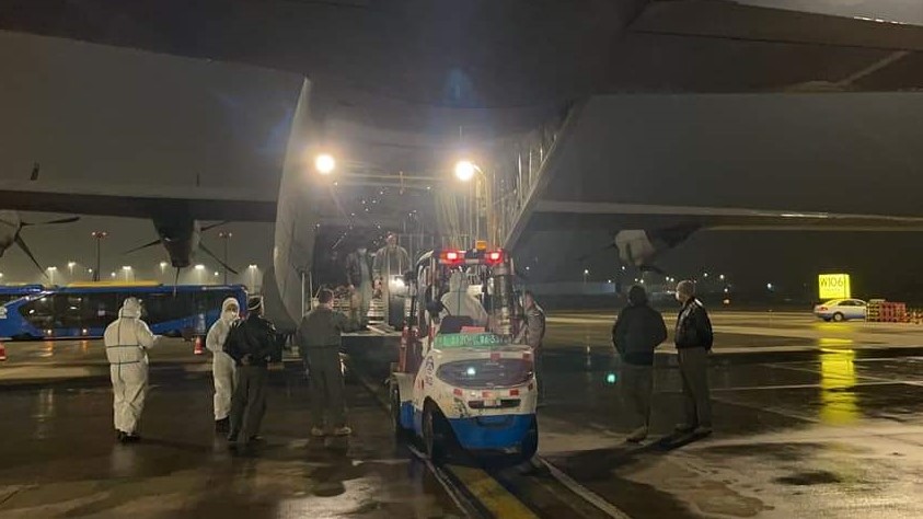 طائرة شحن عراقية في بكين لنقل لقاحات كورونا الى العراق