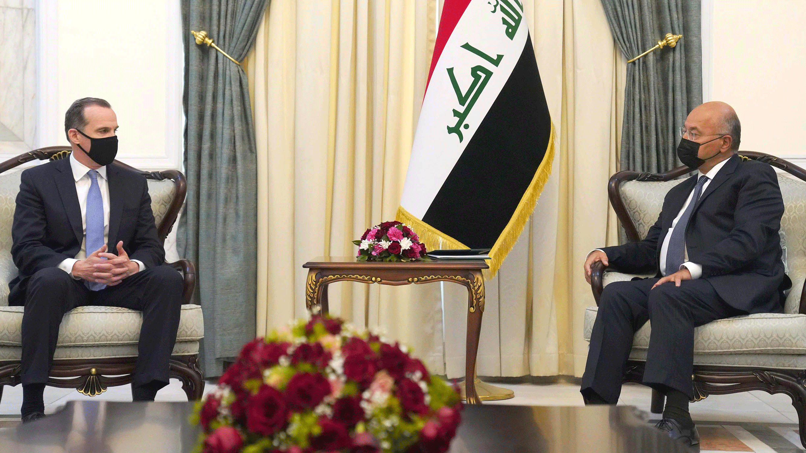 الرئيس العراقي برهم صالح مجتمعا الثلاثاء في بغداد مع مكغورك