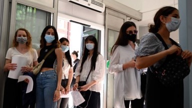 الموافقة على لقاح (موديرنا) لما بين 12 و17 عاما في بريطانيا