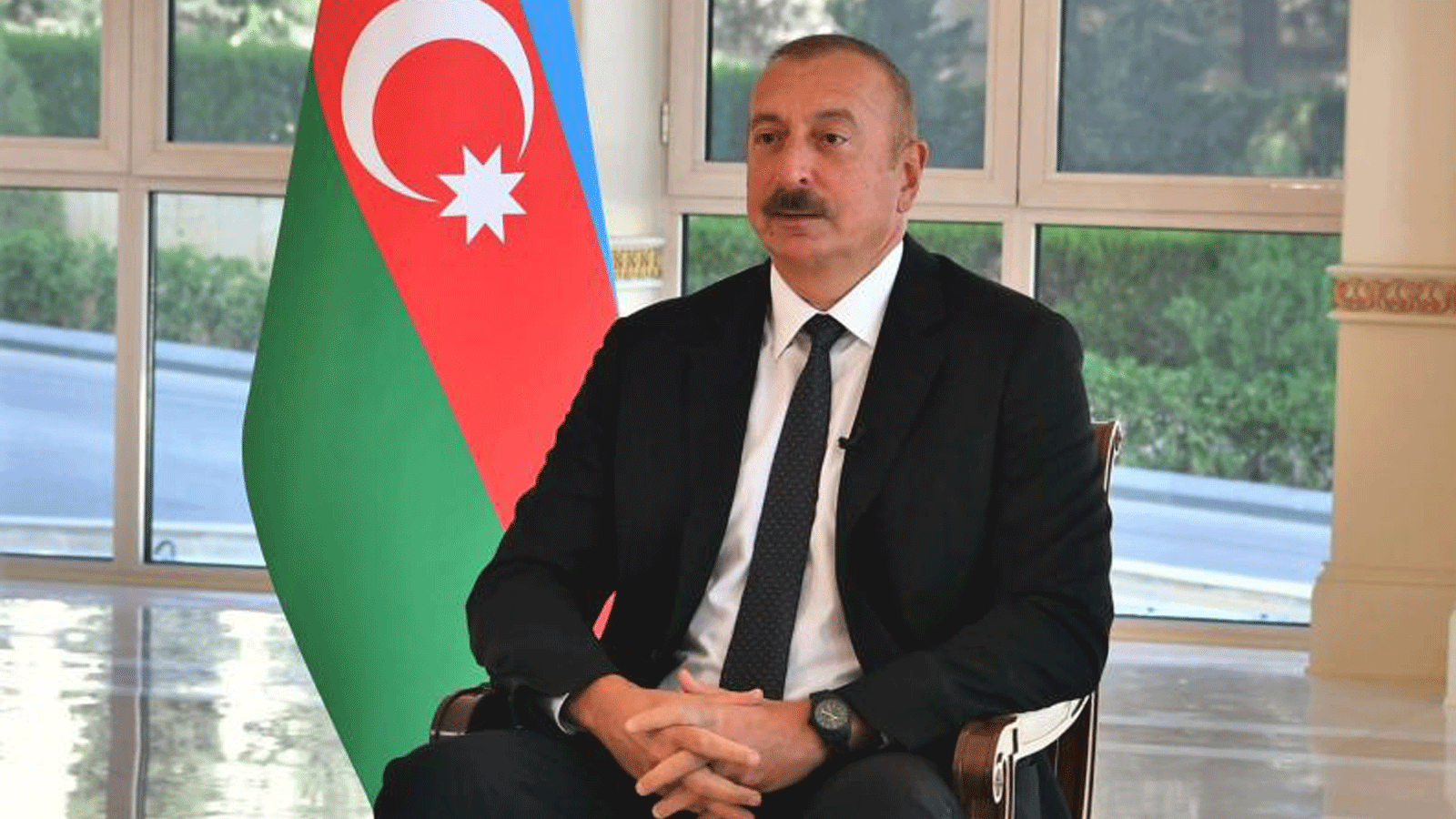 الرئيس الأذربيجاني إلهام علييف يتحدث خلال مقابلة مع وكالة الأنباء التركية الأناضول ، 27 أيلول/سبتمبر 2021.(صورة من إعلام الرئاسة)