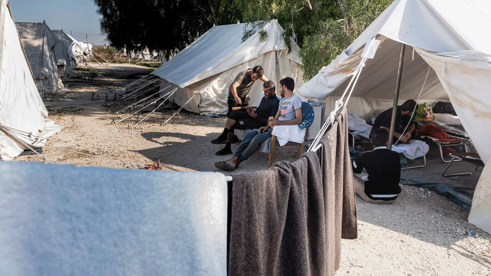 لاجئون سوريون في مخيم في قبرص