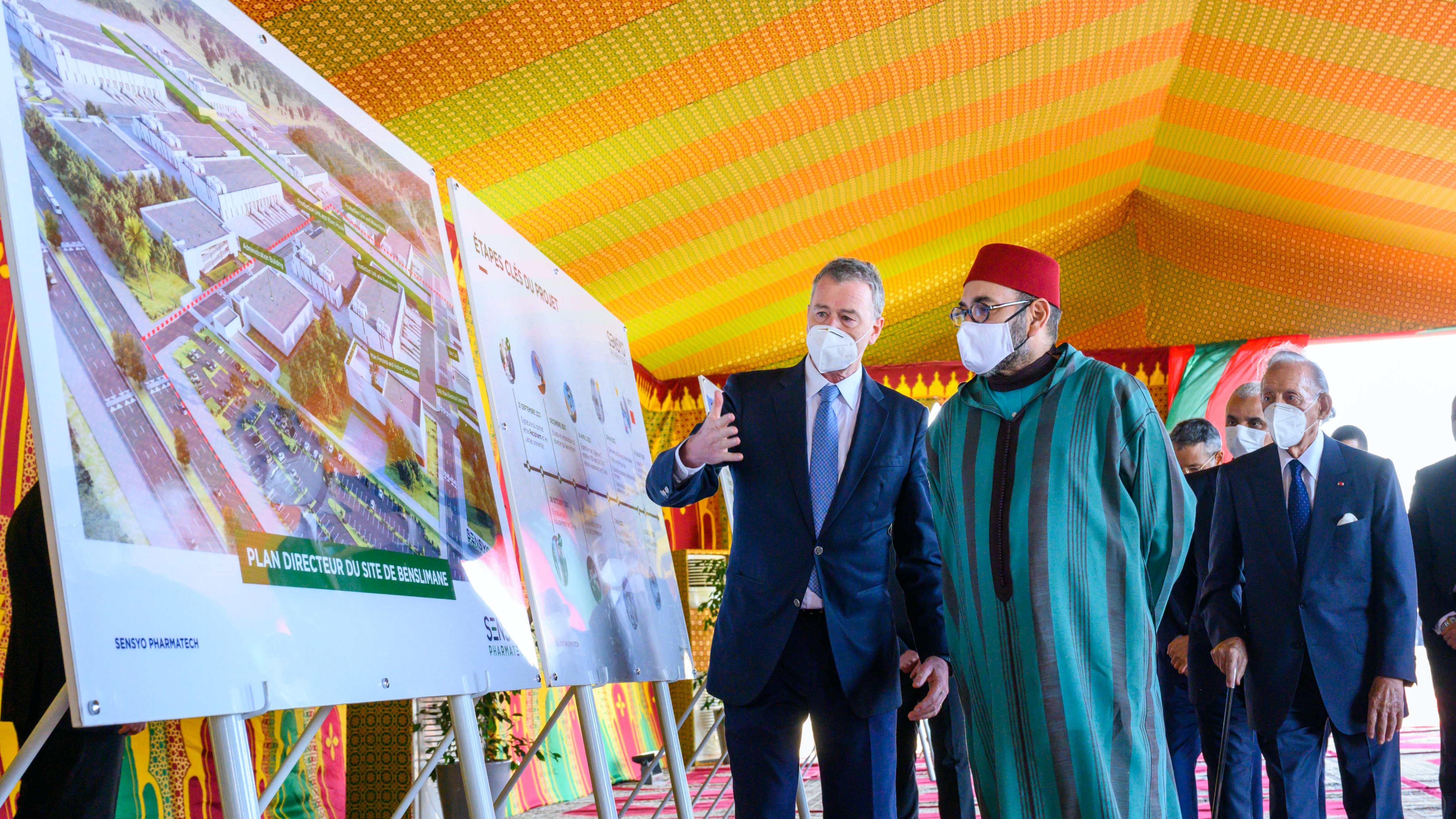 الملك محمد السادس لدى إعطائه الخميس بإقليم بنسليمان إنطلاقة أشغال إنجاز مصنع لتصنيع اللقاح المضاد لكوفيد-19