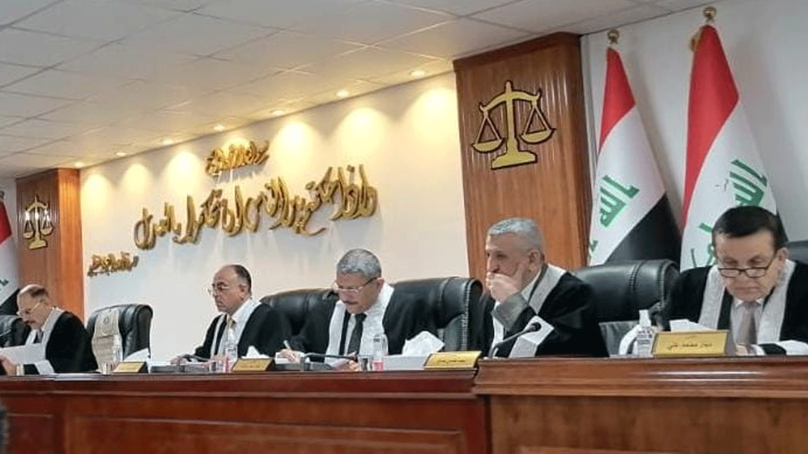 رئاسة المحكمة الاتحادية العراقية العليا أعلنت الثلاثاء الاول من شباط فبراير 2022 تأجيل البت في دعوى الاطار الشيعي لاعتباره الكتلة البرلمانية الاكبر (تويتر)