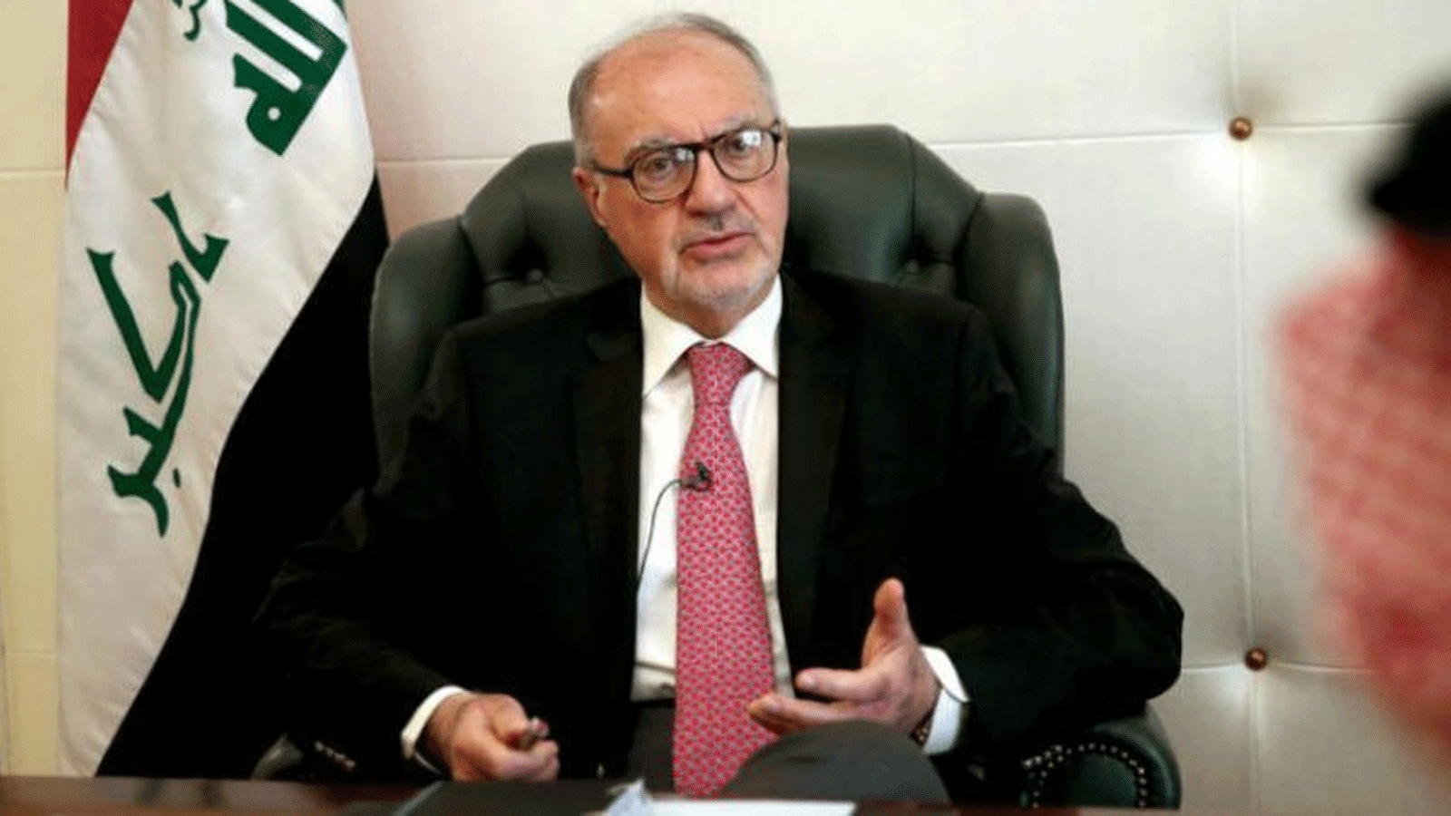 وزير المالية العراقي علي علاوي (مكتبه)