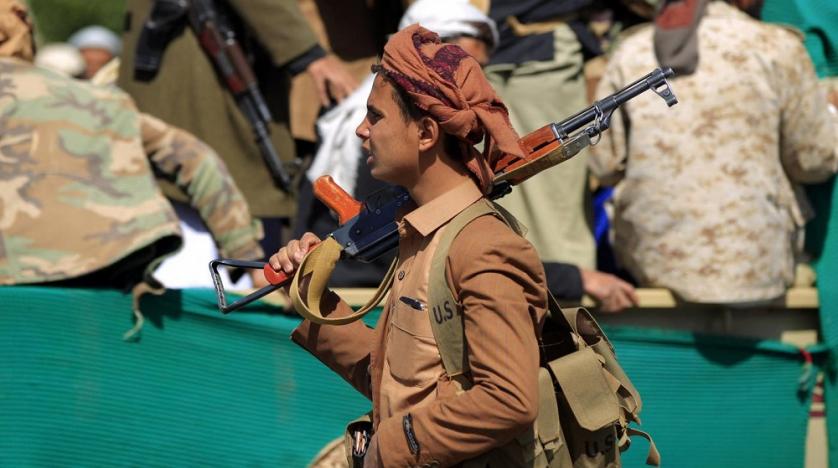 طفل جنده الحوثيون شوهد في صنعاء في 28 فبراير 2021