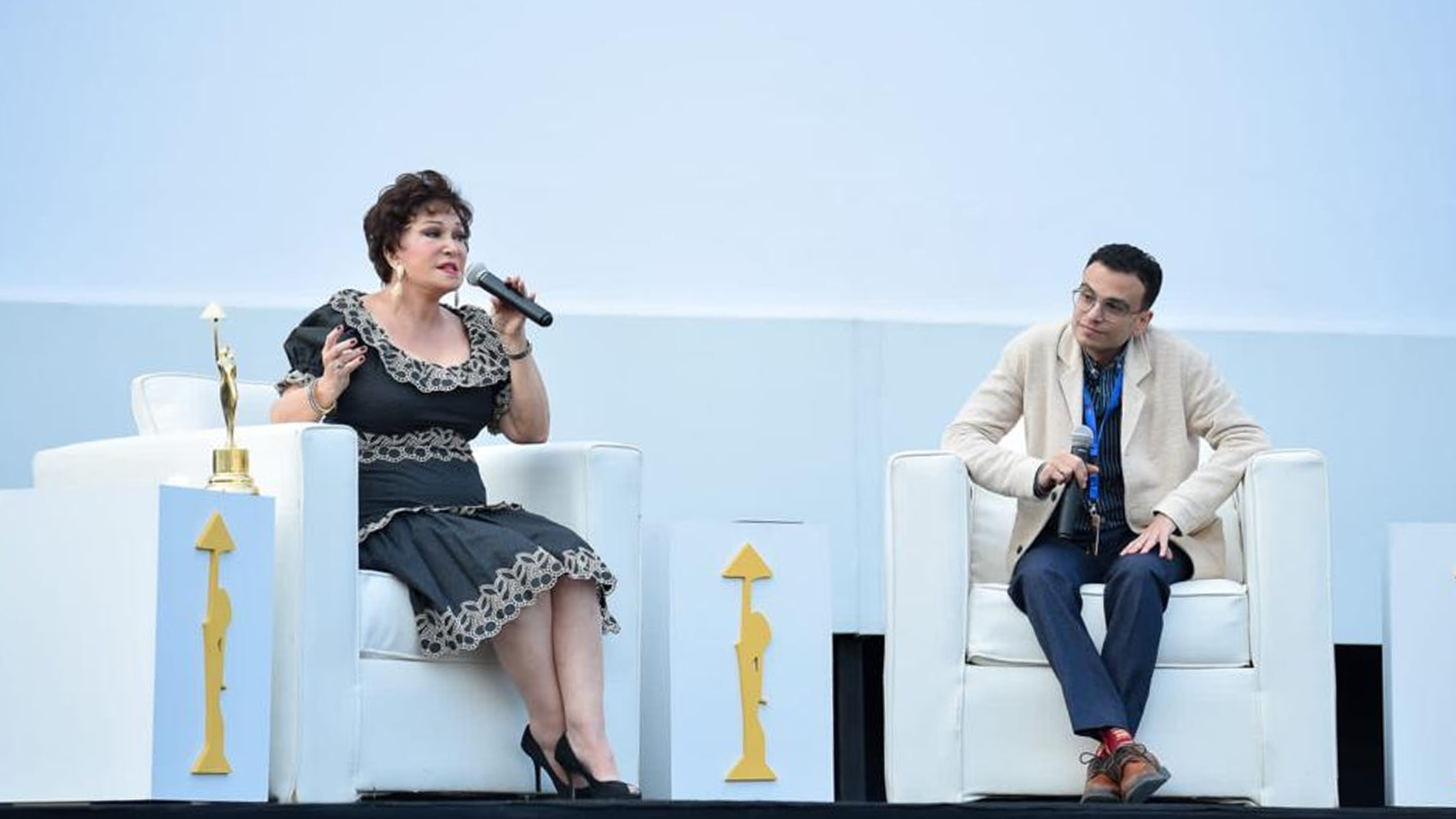 غناء وبكاء ومحبة صادقة.. أبرز ملامح ندوة لبلبة في مهرجان القاهرة السينمائي