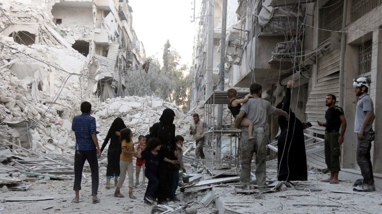 جانب من الدمار الذي سببه الزلزال الذي سببه قصف النظام السوري لحلب