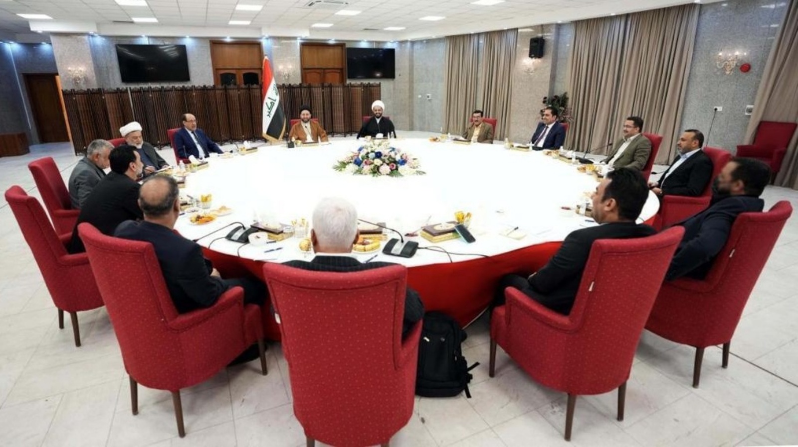 قادة الإطار التنسيقي للقوى الشيعية السياسية العراقية الموالية لإيران خلال اجتماع سابق (تويتر)