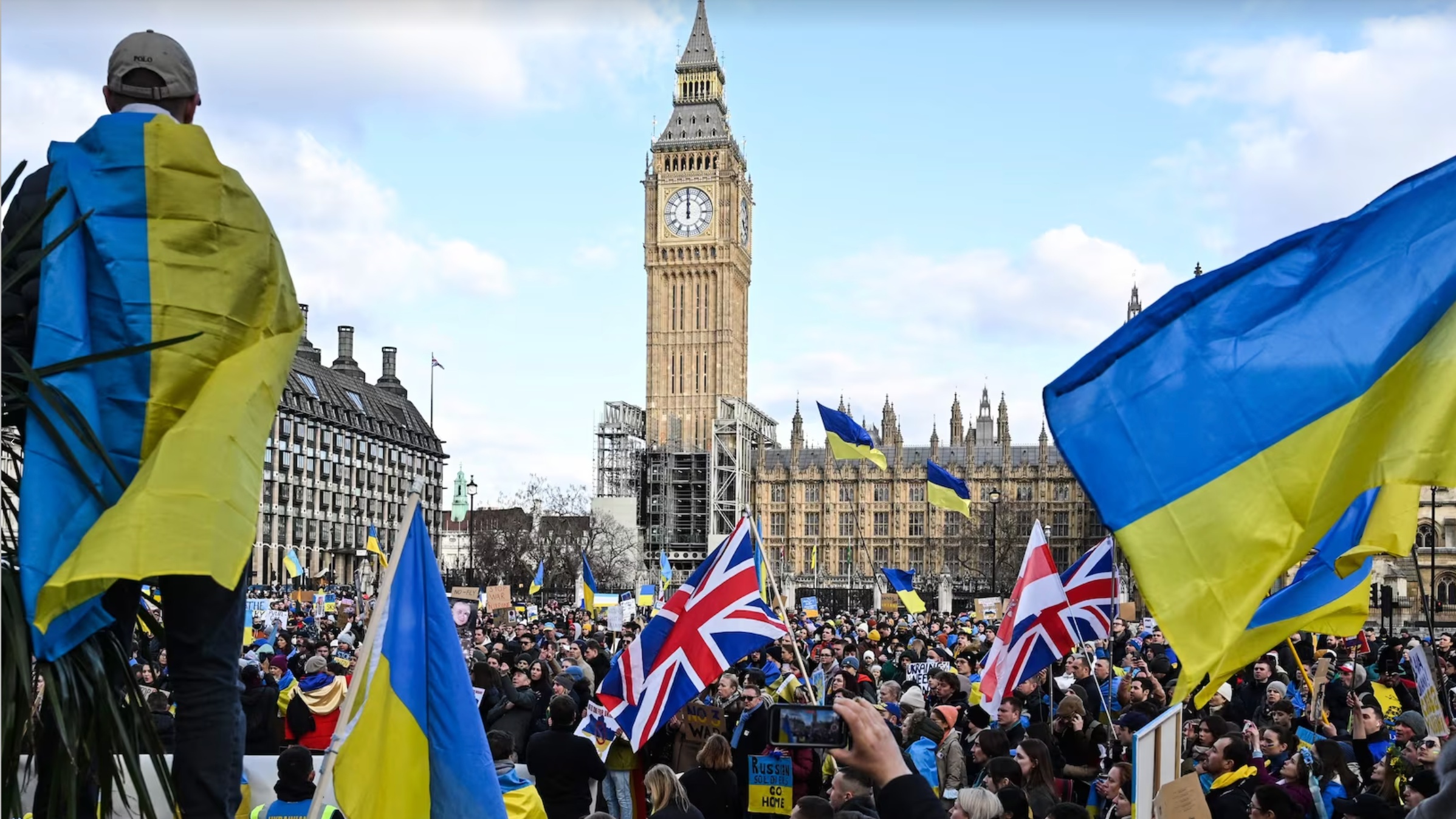 جانب من مظاهرة احتجاجية لأوكرانيين في لندن ضد روسيا