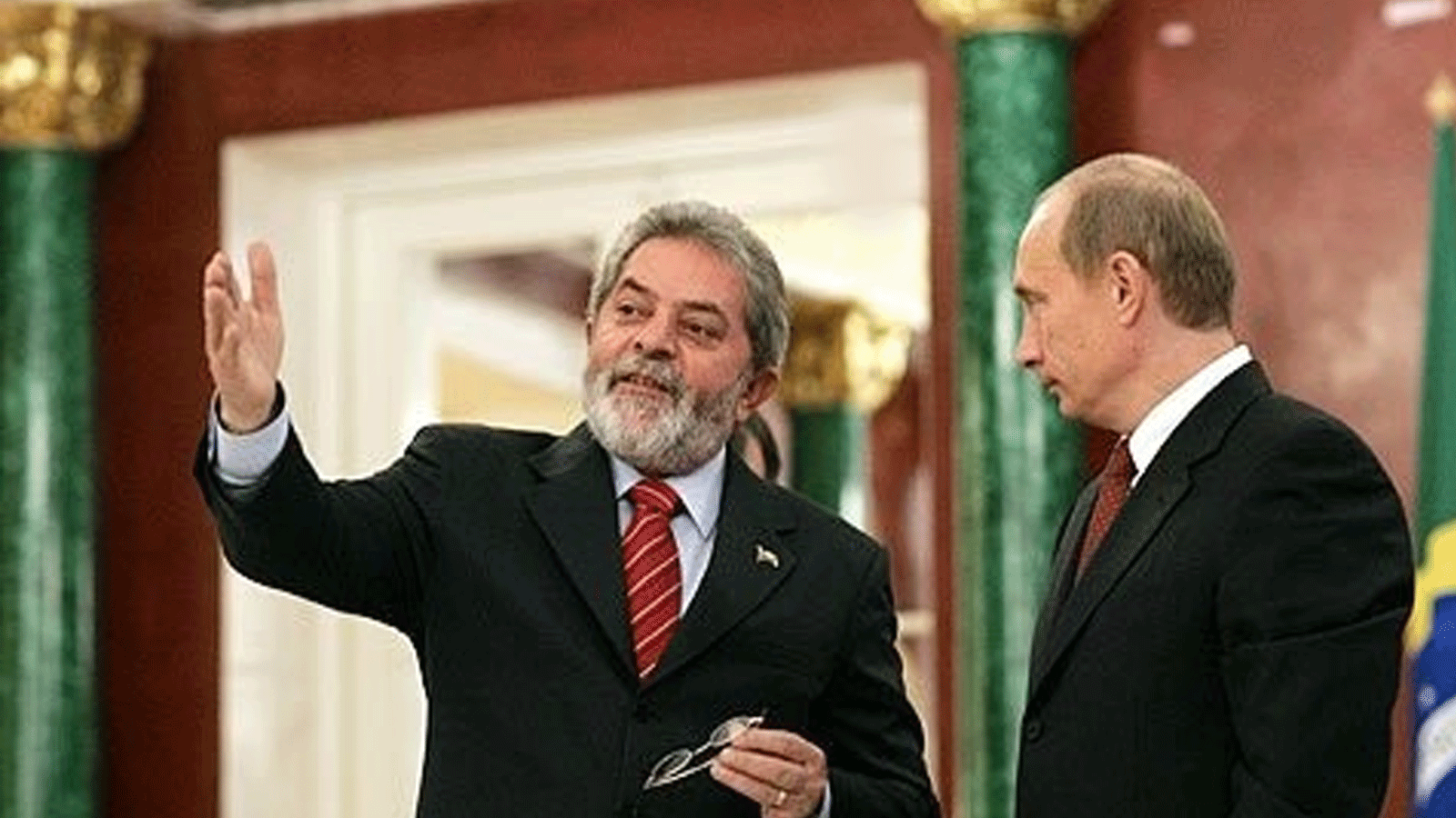 صورة أرشيفية تجمع الرئيسين الروسي فلاديمير بوتين والبرازيلي لولا دا سيلفا