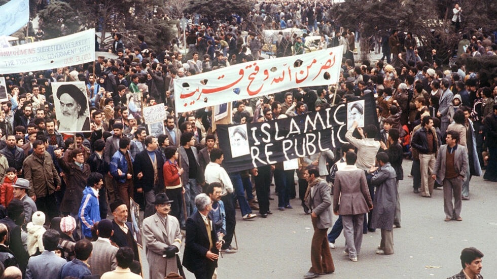 من تظاهرات عشية وصول الخميني إلى سدة الحكم في طهران عام 1979