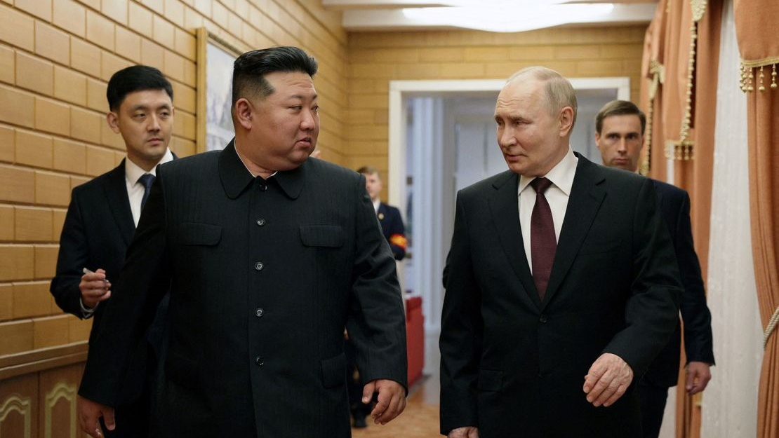 الرئيس الروسي فلاديمير بوتين ونظيره الكوري الشمالي كيم جون أون