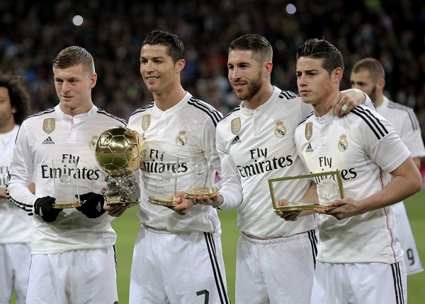 Real Madrid&#39;s players pose before their Champions League final soccer match against Atletico Madrid at Luz stadium in Lisbon