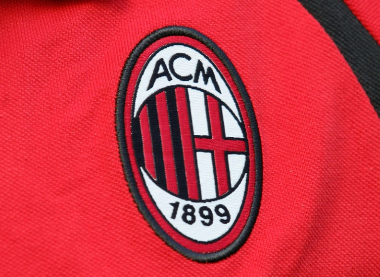 صورة لشعار نادي ميلان الايطالي قبل مباراته ضد لاتسيو في الدوري المحلي في 10 أيلول/سبتمبر 2006.