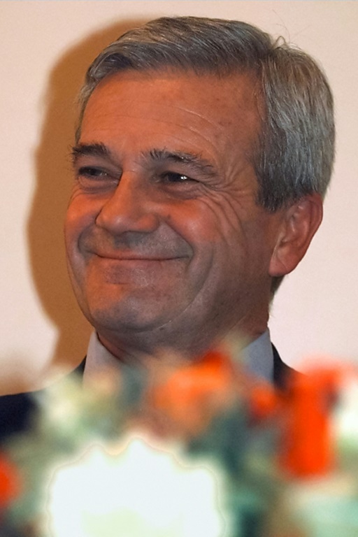 المدرب الايطالي الراحل لويجي سيموني في 13 تشرين الثاني/نوفمبر 1997 في ليون
