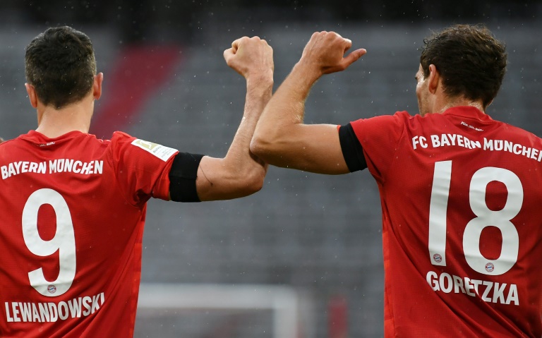 سجل غوريتسكا وليفاندوفسكي في الفوز الكبير لبايرن على فرانكفورت في الدوري الالماني لكرة القدم في 23 ايار/مايو 2020