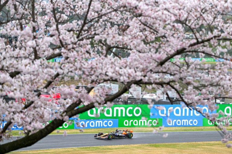حقق سائق ماكلارين الأسترالي أوسكار بياستري أسرع توقيت في الفترة الثانية من التجارب الحرة لسباق جائزة اليابان الكبرى على حلبة سوزوكا في 5 نيسان (أبريل) 2024