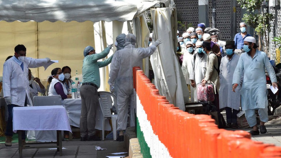 فيروس كورونا: حملة معادية للمسلمين في الهند بعدما أسفر تجمع في مسجد عن انتشار المرض