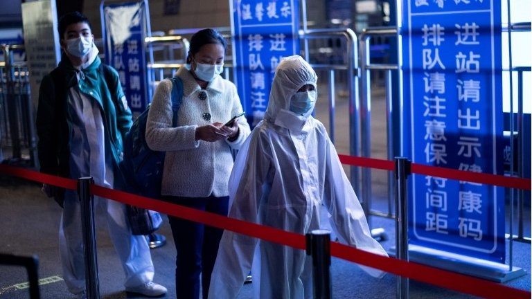 فيروس كورونا: الصين تسمح لسكان بمغادرة مدينة ووهان مصدر الوباء العالمي