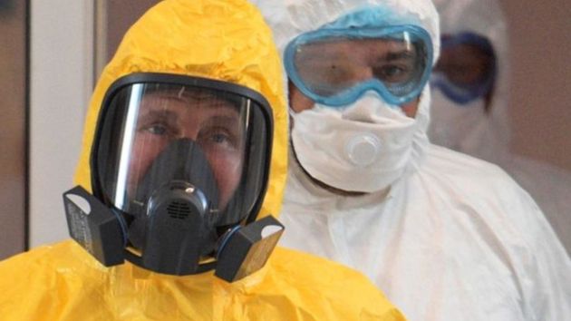 فيروس كورونا: بوتين يعترف بنقص معدات حماية الطواقم الطبية في مواجهة الوباء