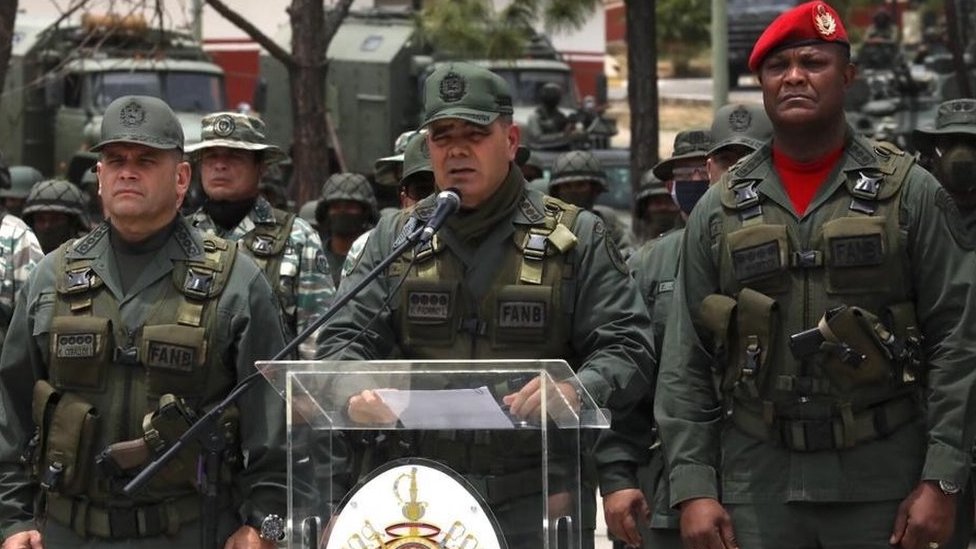 العقوبات على إيران: الجيش الفنزويلي يعتزم مرافقة ناقلات إيرانية تحمل نفطا لبلاده
