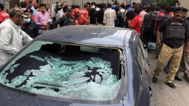 هجوم باكستان: مقتل منفذي الهجوم على بورصة كراتشي في باكستان بعد سقوط ضحايا