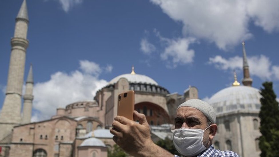 آيا صوفيا: تركيا تقرر تحويل الموقع الأثري إلى مسجد
