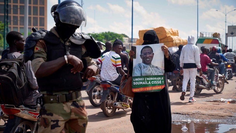 قادة غرب أفريقيا يطالبون بتحرير زعيم المعارضة المالي