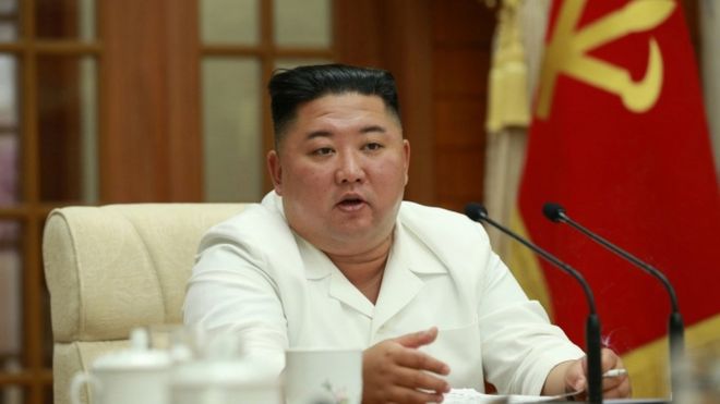 زعيم كوريا الشمالية يحذر من كورونا وإعصار بافي