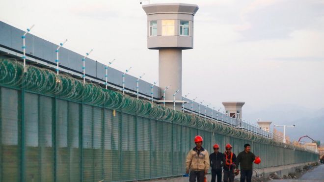 الصين تقول إن معسكرات الاعتقال هي إجراء ضروري ضد الإرهاب Reuters