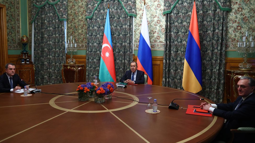 روسيا تعلن اتفاق أرمينيا وأذربيجان على وقف إطلاق النار