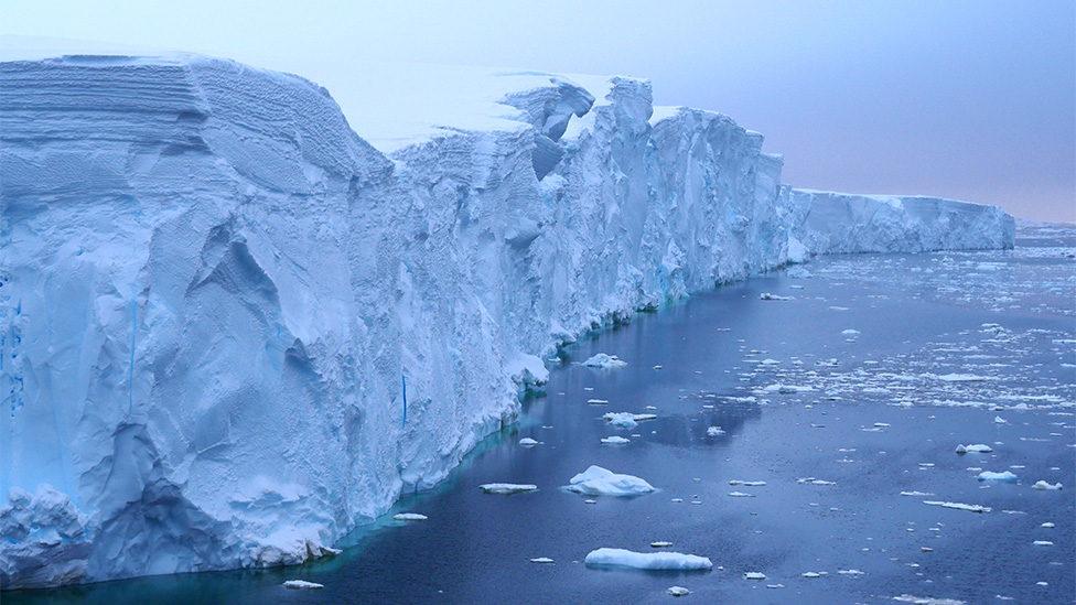 علماء يحذرون من انقطاع المراقبة الفضائية للقطبين الشمالي والجنوبي
