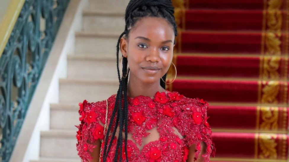 الطالبة السنغالية المختفية في فرنسا تظهر وتعتذر