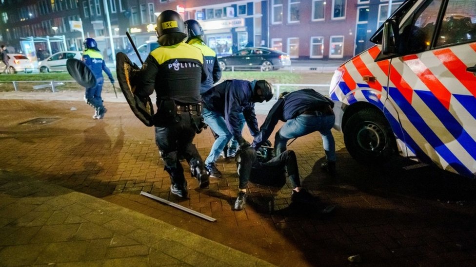 فيروس كورونا: استمرار حظر التجول في هولندا
