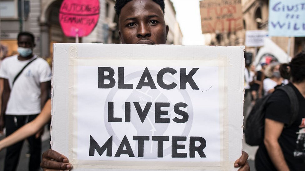 ألهمت حركة حياة السود مهمة الاحتجاجات في جميع أنحاء العالم بما في ذلك في تورينو بإيطاليا Getty Images