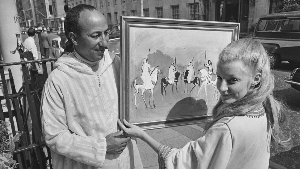 الرسام المغربي حسن الكلاوي وزوجته في عام 1967 Getty Images
