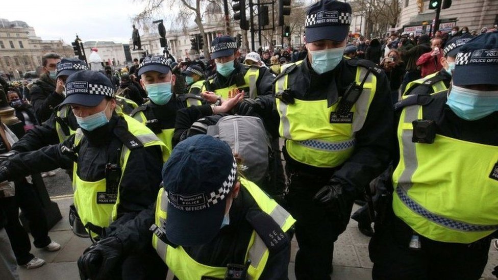اعتقال متظاهرين ضد مشروع قانون يمنح الشرطة البريطانية صلاحيات أوسع