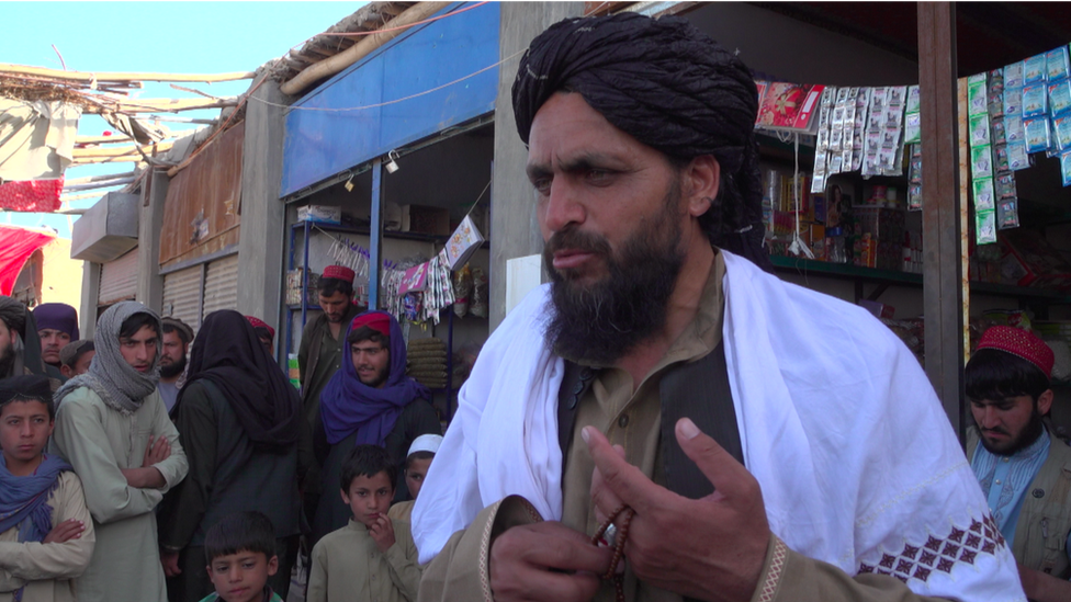BBC انضم الحجي حكمت، رئيس بلدية الظل الذي عينته طالبان في بلخ، إلى الحركة في تسعينيات القرن الماضي