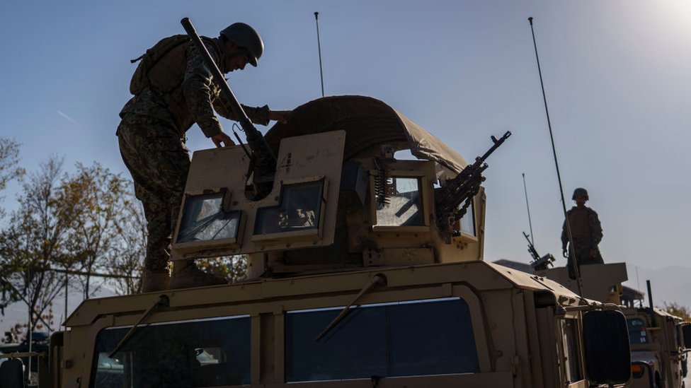 Getty Images الجيش الأفغاني في حالة تأهب للقتال رغم محادثات السلام التي تُعقد مؤخرا