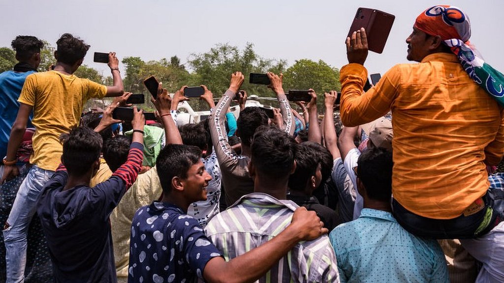 هل كانت التجمعات الانتخابية سبباً في ارتفاع حالات الإصابة بكوفيد-19 في الهند؟